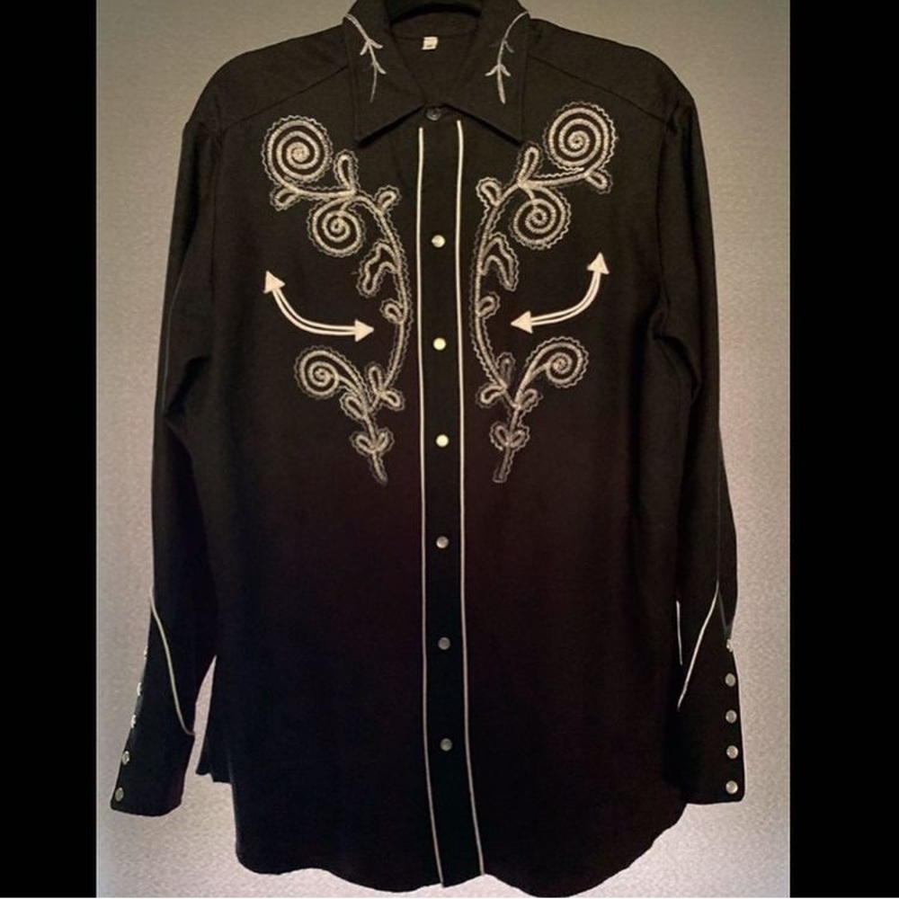Vintage Men’s black Western shirt